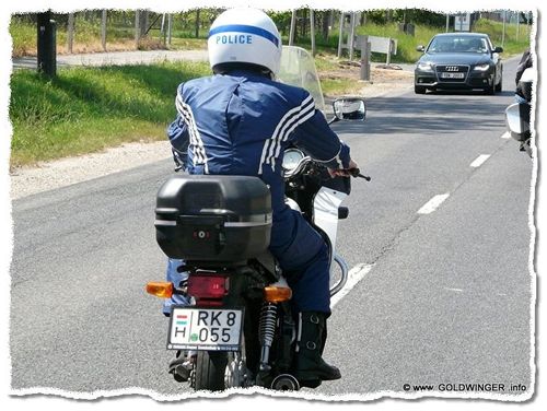 Attila auf seiner Oldie Dienst-Yamaha